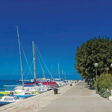 Gorgeous In Porat - Malinska With Wifi Apartment Porat (Krk)